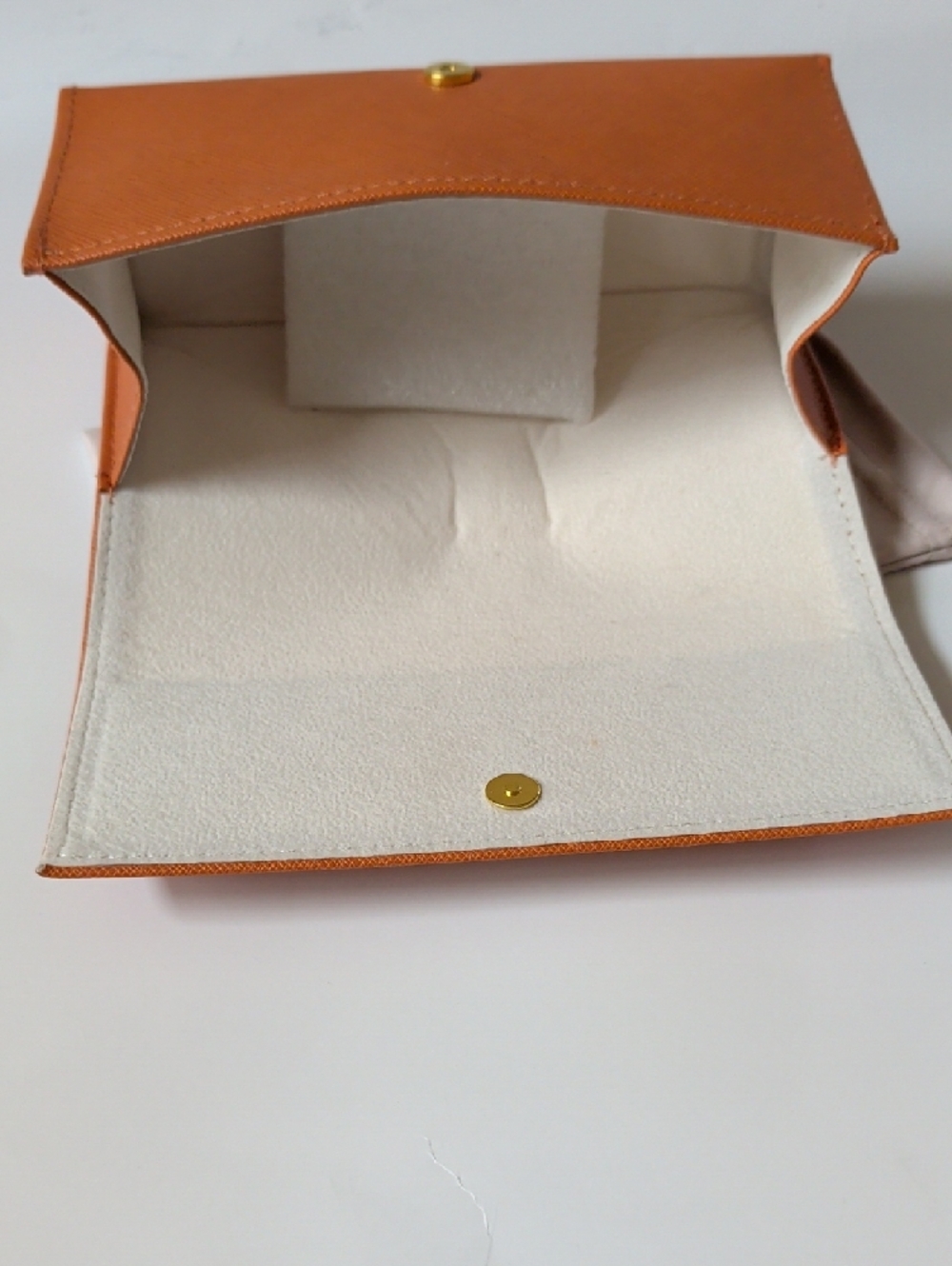 Tory Burch Orange Saffiano Triangular Leather Eyeglass Case with Gold Logo NWOT - Picture 4 of 5